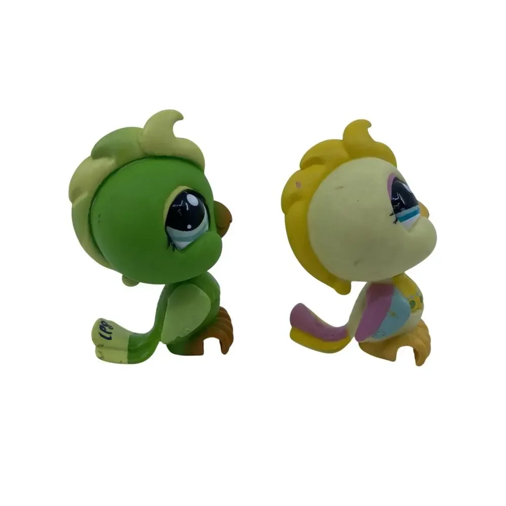 Littlest Pet Shop LPS Cockatoo Lot #1369 Green & #1452 Yellow Birds